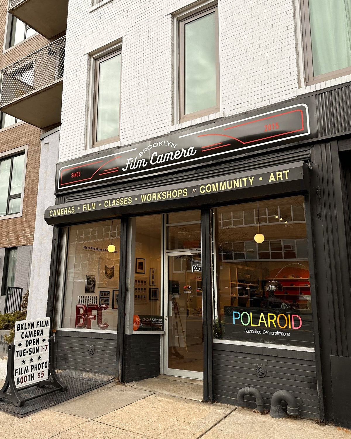 store-logo