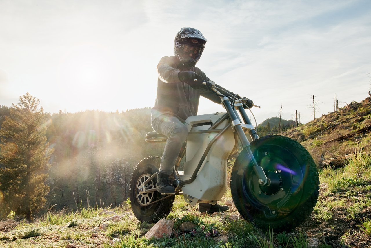 LAND MOTO