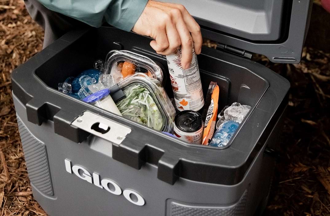 Igloo-Coolers-size-weight