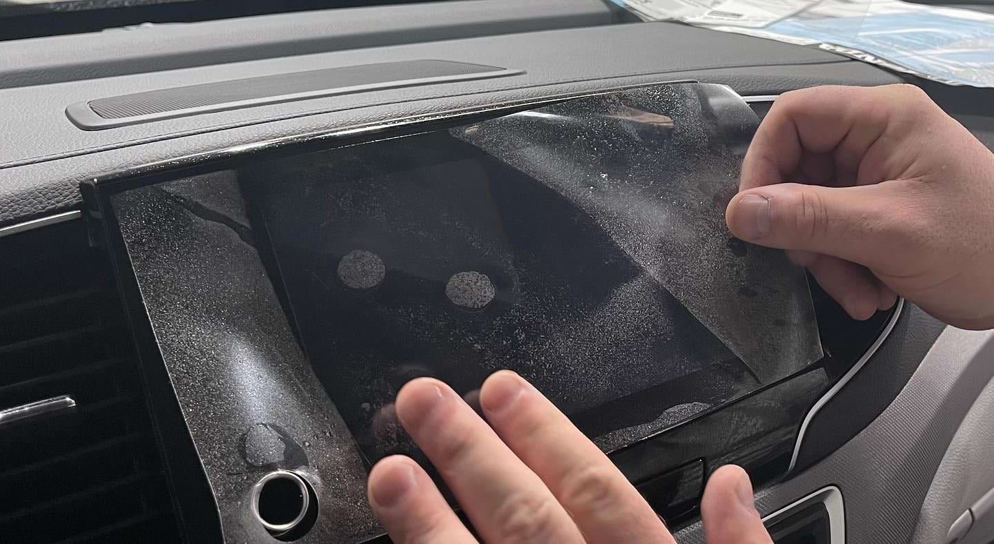 screen-protech-installation